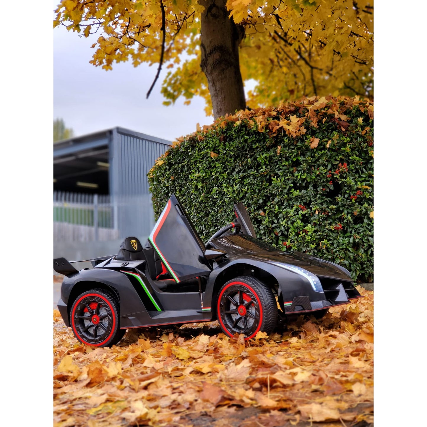 Licensed 4WD Oversized Lamborghini Veneno MP4 TV Kids Ride On Car Leather Seat Rubber Tyres