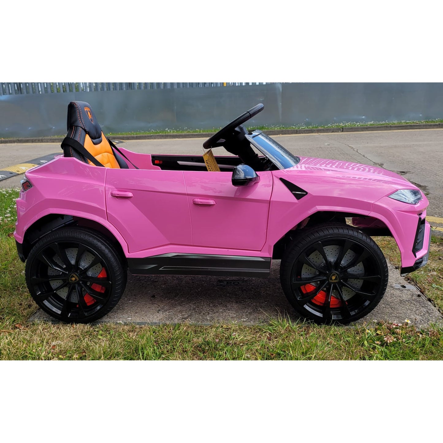Licensed Lamborghini Urus 12v Ride On Car Leather Seat Rubber Tyres