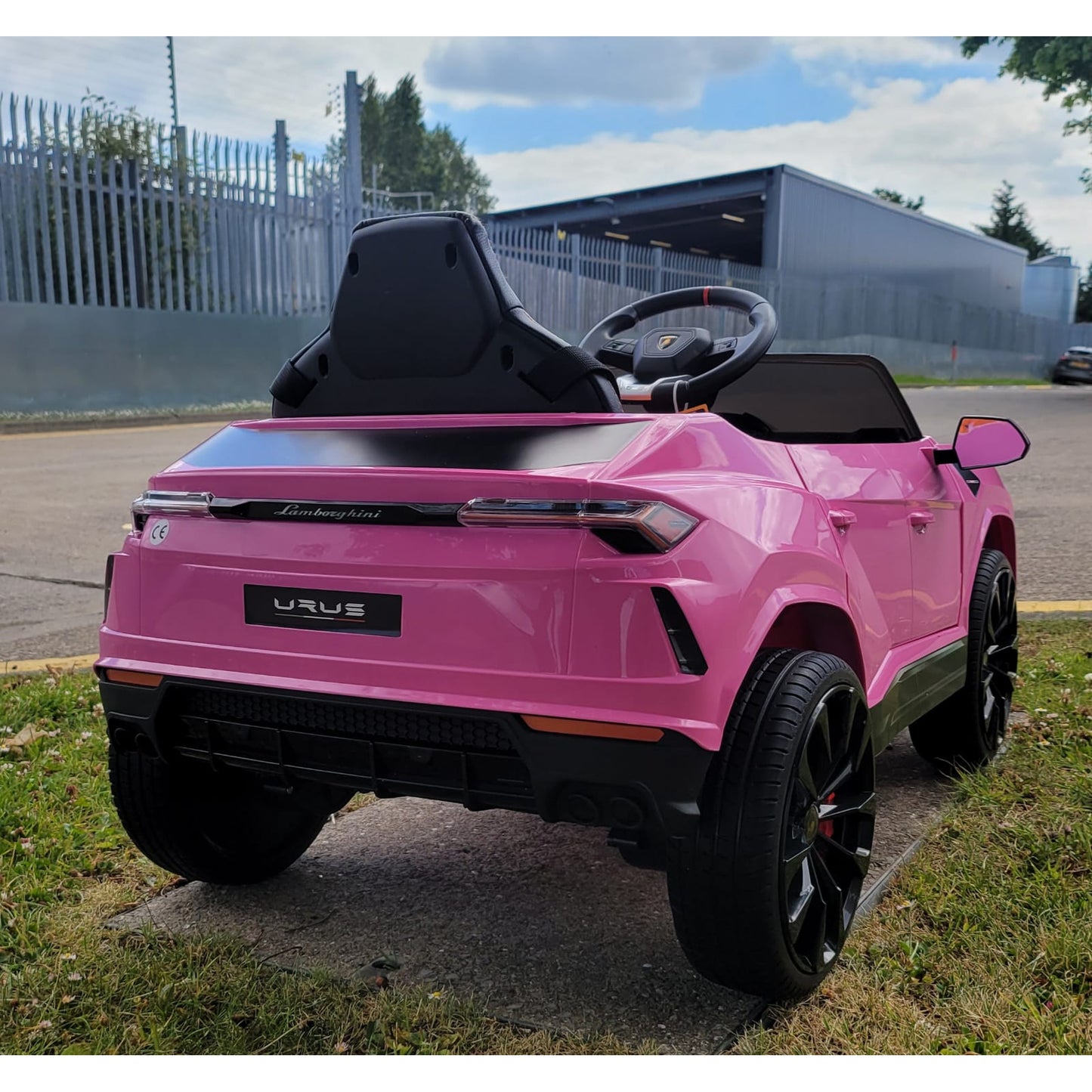Licensed Lamborghini Urus 12v Ride On Car Leather Seat Rubber Tyres